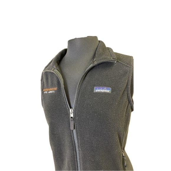 PATAGONIA women’s fleece zipper vest, size M - Picture 2 of 9